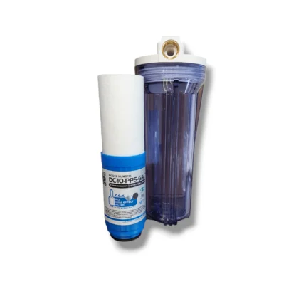 Φίλτρο νερού κάτω πάγκου μονής διαφανούς μπουκάλας με είσοδο/έξοδο κεφαλής 1/2 ίντσα. Περιλαμβάνει ανταλλακτικό φίλτρο διπλής δράσης από πολυπροπυλένιο και ενεργό κοκοειδή άνθρακα κοκοφοίνικα. 